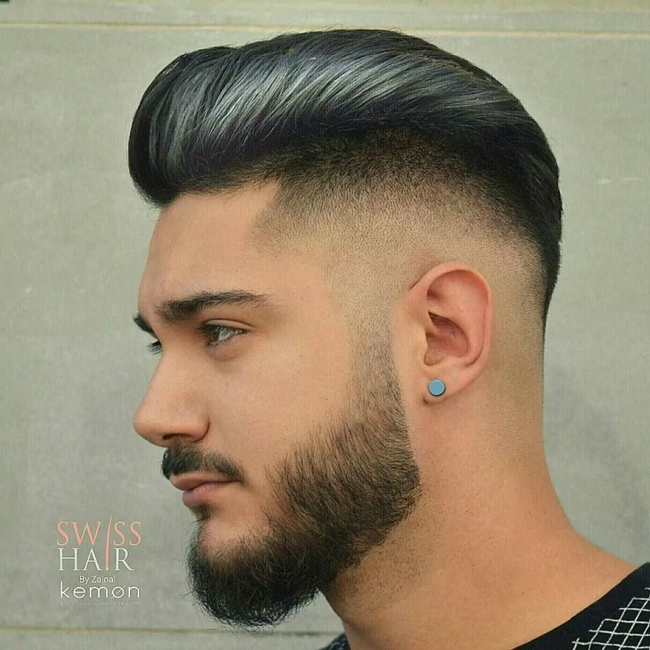 Corte con tupe